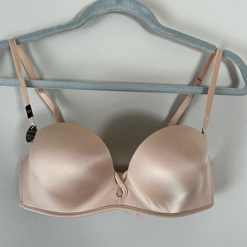 Victoria secret bombshell